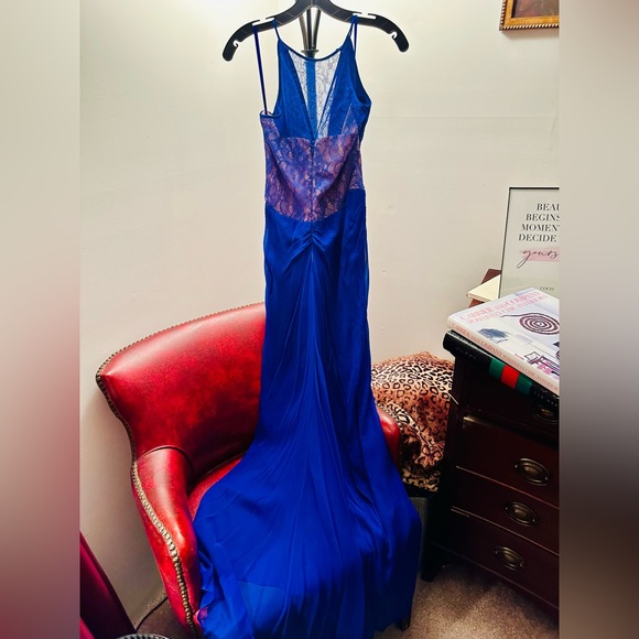 BCBGMAXAZRIA Maxine Royal Blue Silk and Lace Gown with Front Slit, Size 2 - Picture 9 of 11